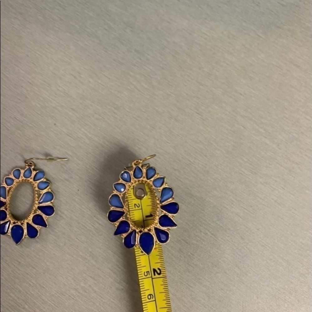 Earrings - Picture 4 of 5